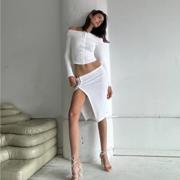 Are you am I nikisa top off the shoulder - Picture 5 of 5